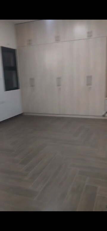 Room in 3 BHK Apartment at Sobha City Gurgaon, Sector 108 – for Rent