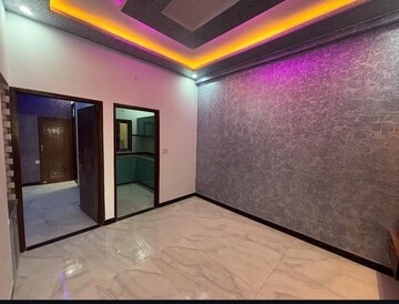 Master Bedroom in 3 BHK Builder Floor at Sector 29 – for Sale