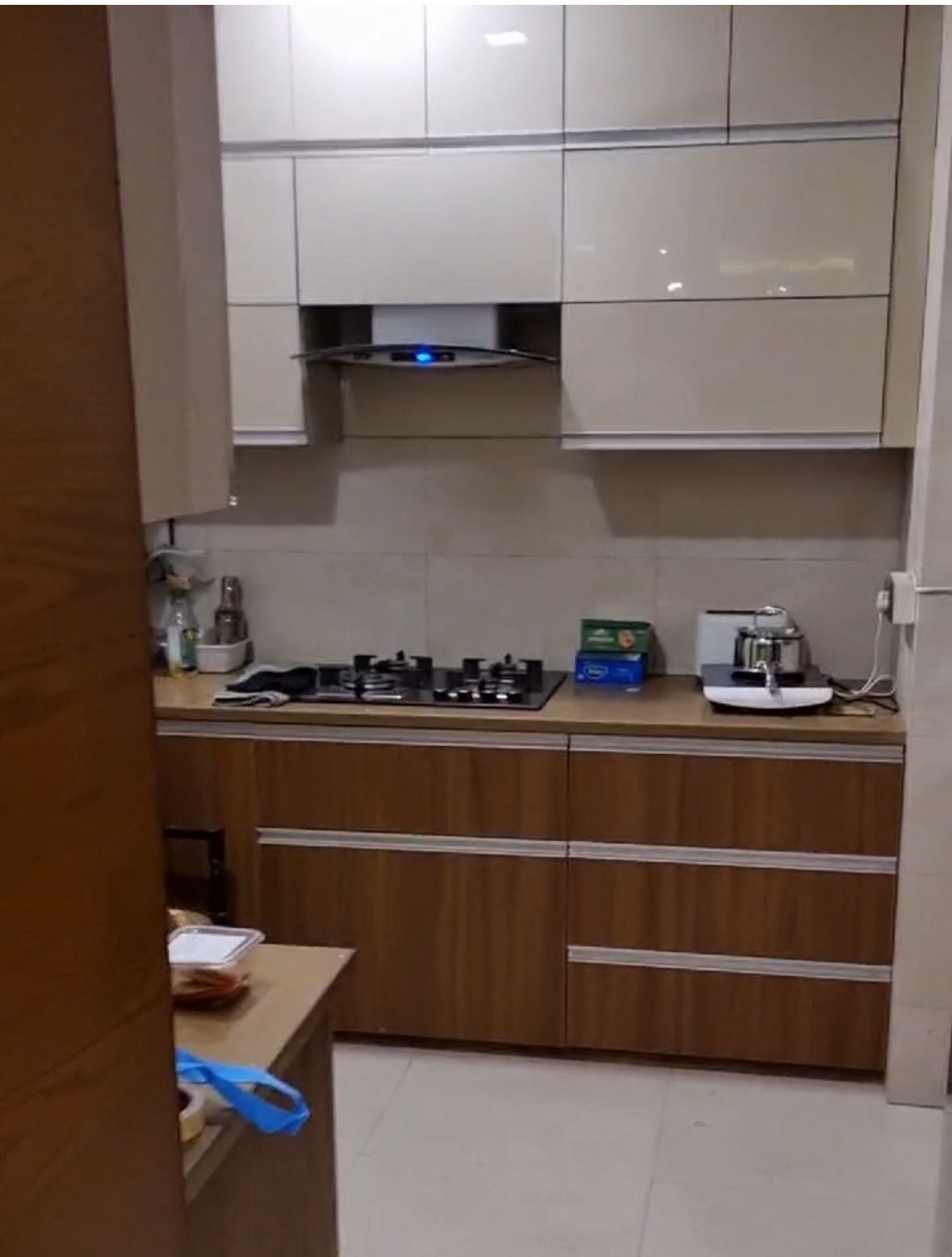 4 BHK + Servant Room Apartment For Rent in Dhoot Time Residency