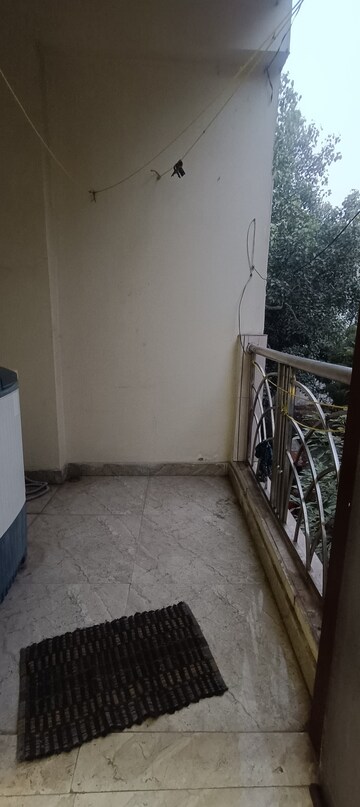 Balcony in 2 BHK Builder Floor at Mayur Vihar Phase 1 – for Rent
