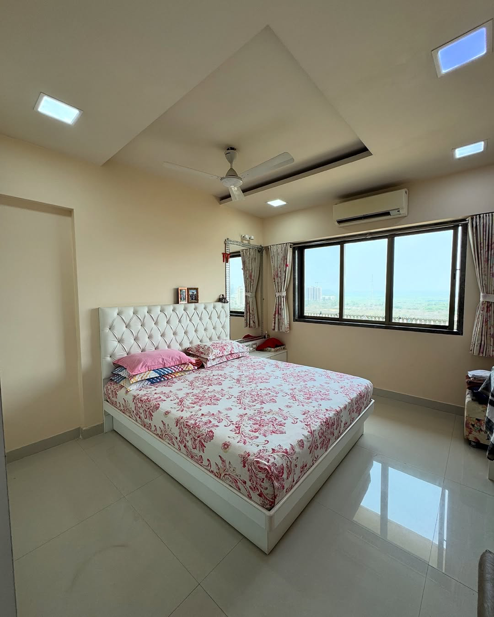 2 BHK 900 Sq.Ft. Apartment in Thakur Village