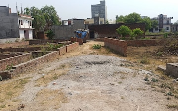 Plot For Sale in Juggaur