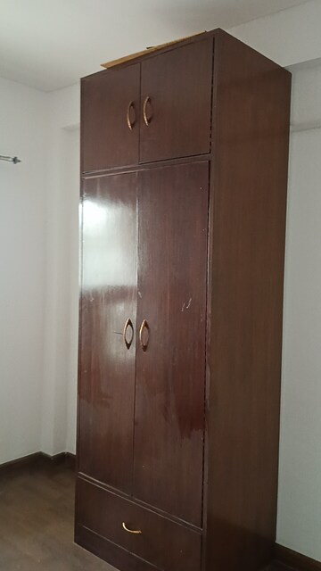 Master Bedroom in 3 BHK Builder Floor at BPTP Parkland Pride, Sector 77 – for Rent