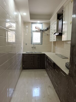 Kitchen in 2.5 BHK Builder Floor at Central Park 3 The Room, Sohna Sector 33 – for Sale
