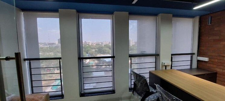 Room, zion-z-one Commercial Office Space 850 Sq.Ft. In Bodakdev Ahmedabad 8750540