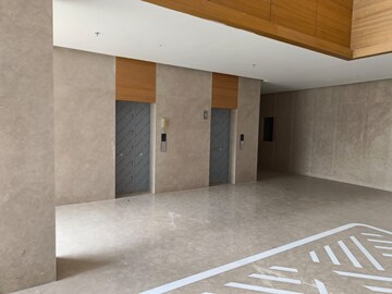 Room in  Office Space at Zion Z One, Bodakdev – for Rent