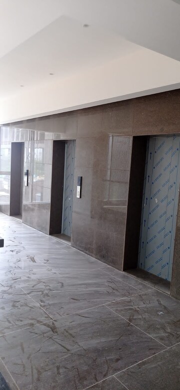 Room in  Office Space at Zion Z One, Bodakdev – for Rent
