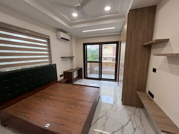 Bedroom in 1 BHK Builder Floor at Sector 42 – for Rent