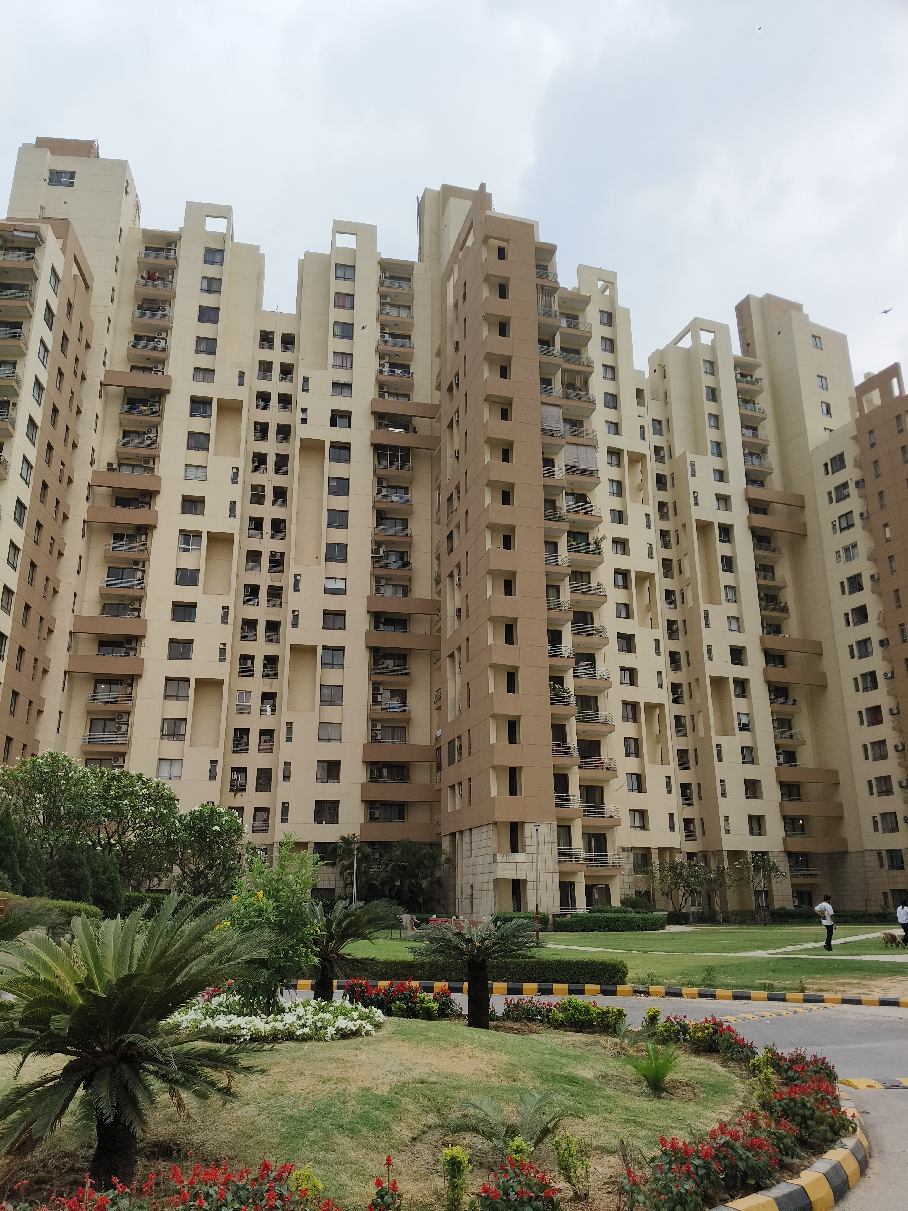 3 BHK Apartment For Rent in Unitech Fresco