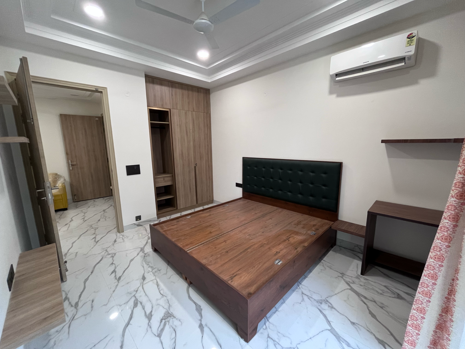 1 BHK + Extra Room Builder Floor For Rent in Sector 42 Gurgaon 
