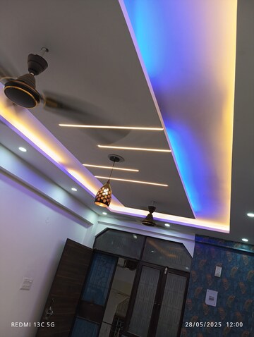  2 BHK Builder Floor at Shalimar Garden – for Rent