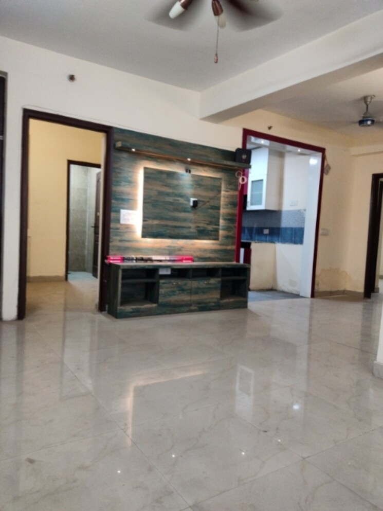 Room, sikka-karmic-greens 3.5 Bedroom 1510 Sq.Ft. Apartment In Sector 78 Noida 8751044