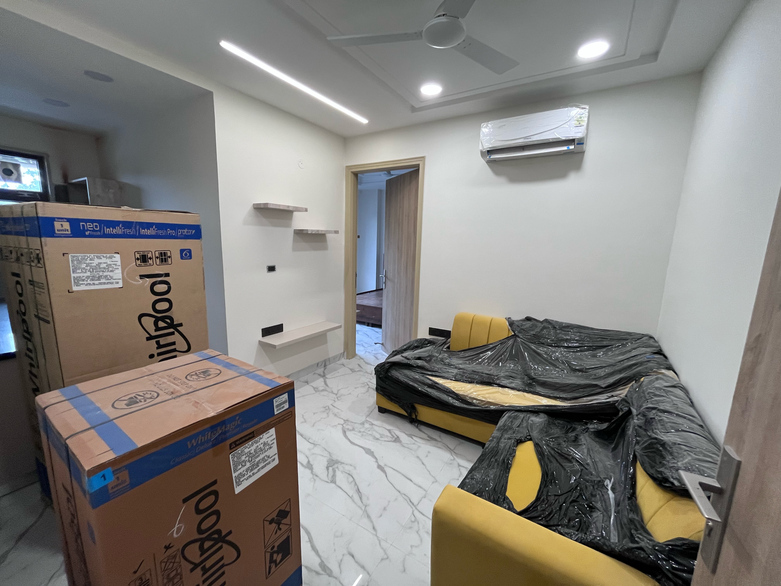 1 BHK + Extra Room Builder Floor For Rent in Sector 42 Gurgaon 