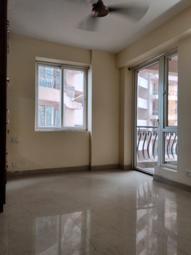 Room, sikka-karmic-greens 3.5 Bedroom 1510 Sq.Ft. Apartment In Sector 78 Noida 8751044