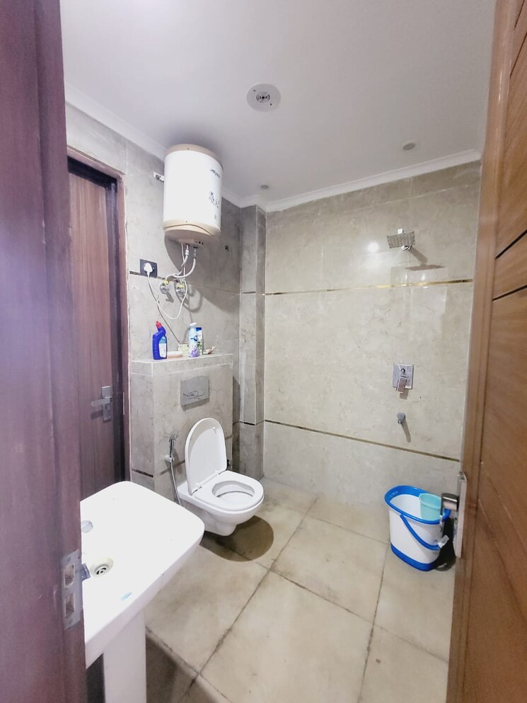 Bathroom, saket 2 Bedroom 1200 Sq.Ft. Apartment In Saket Delhi 8750759