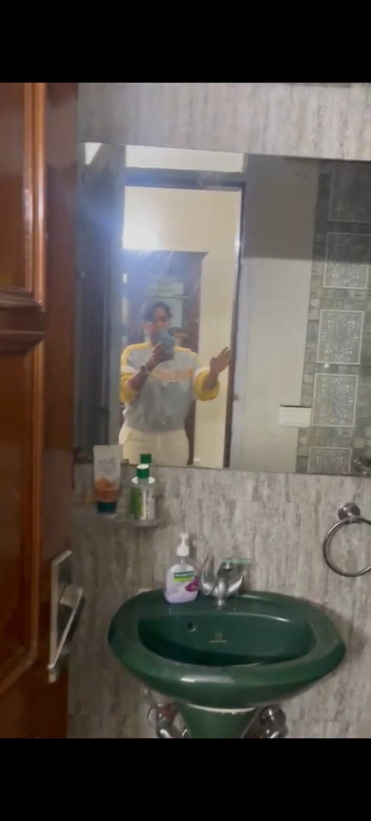 Bathroom, lajpat nagar 4 2 Bedroom 900 Sq.Ft. Builder Floor In Lajpat Nagar 4 Delhi 8750830