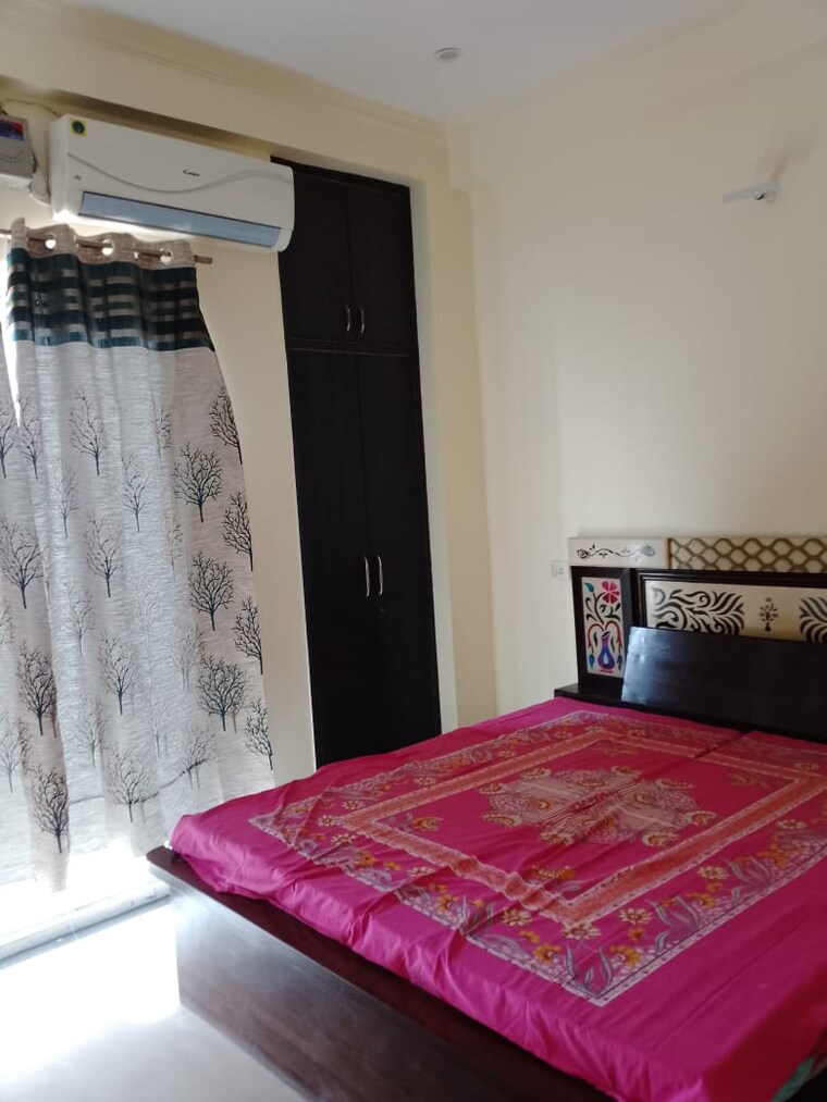 Bedroom, ansal-api-esencia 3 Bedroom 251 Sq.Yd. Builder Floor In Sector 67 Gurgaon 8750959