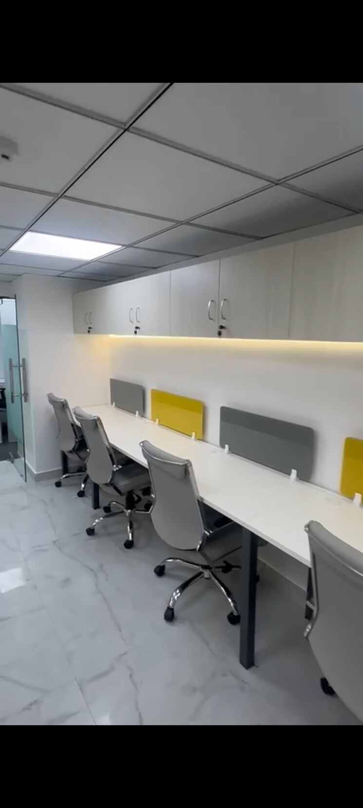 Team Area, spaze-itech-park Commercial Office Space 1145 Sq.Ft. In Sector 49 Gurgaon 8750861