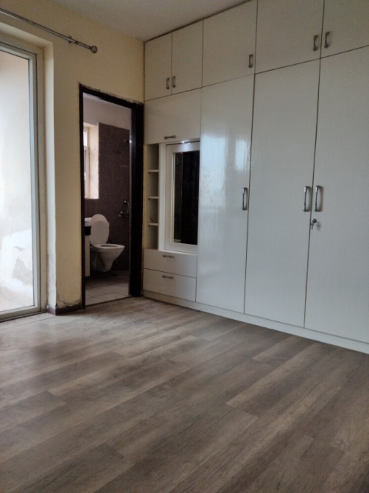 Room, sikka-karmic-greens 3.5 Bedroom 1510 Sq.Ft. Apartment In Sector 78 Noida 8751044