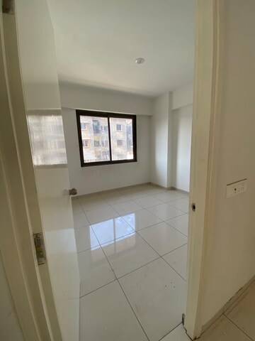 Room in 4 BHK Apartment at Jodhpur – for Rent