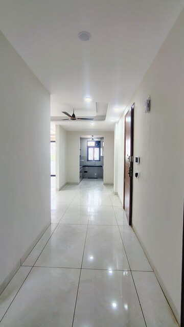 Building Lobby in 3 BHK Builder Floor at Hong Kong Bazaar, Sector 57 – for Rent