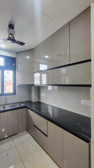 Kitchen in 3 BHK Builder Floor at Hong Kong Bazaar, Sector 57 – for Rent