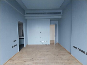 Room in 5 BHK Apartment at Rustomjee Crown, Prabhadevi – for Rent
