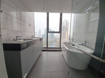 Bathroom in 5 BHK Apartment at Rustomjee Crown, Prabhadevi – for Rent