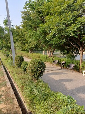  Plot For Sale in Jewar