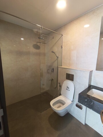 Bathroom in 5 BHK Apartment at Piramal Mahalaxmi, Mahalaxmi – for Sale