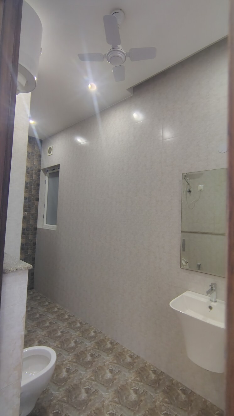 undefined, hong-kong-bazaar 3 Bedroom 2700 Sq.Ft. Builder Floor In Sector 57 Gurgaon 8751192