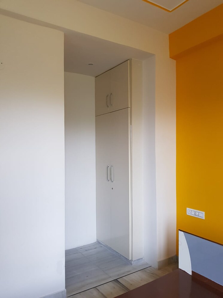 Room, ansal-plaza-sector-23 3 Bedroom 1200 Sq.Ft. Builder Floor In Sector 23 Gurgaon 8751176