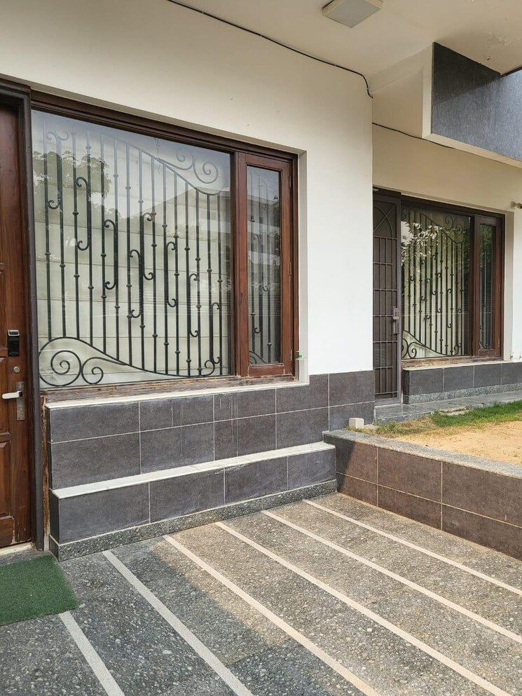 Room, eros-rosewood-city 3 Bedroom 300 Sq.Yd. Builder Floor In Sector 49 Gurgaon 8751259