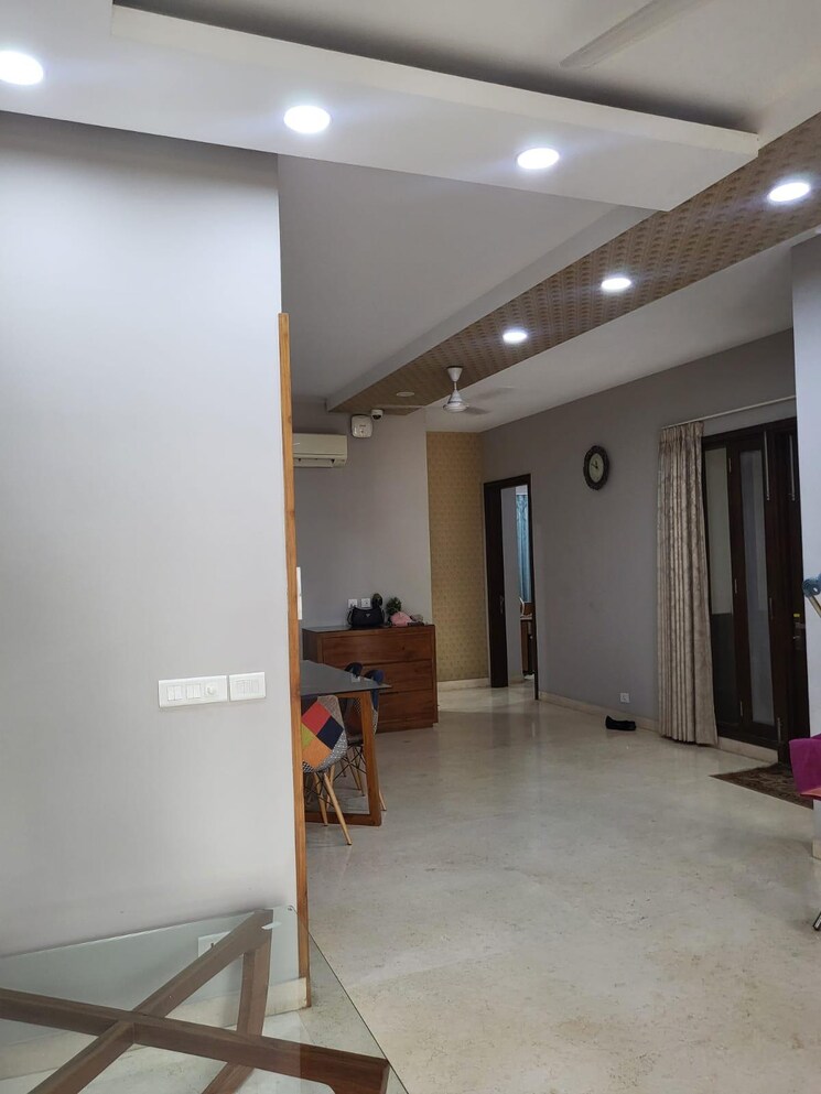 Room, eros-rosewood-city 3 Bedroom 300 Sq.Yd. Builder Floor In Sector 49 Gurgaon 8751259