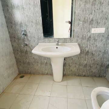 Bathroom in 3 BHK Builder Floor at Omaxe Silver Birch, Mullanpur – for Sale
