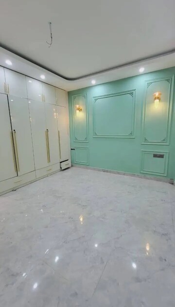 Room in 2 BHK Apartment at Vatika Xpressions, Sector 88b – for Rent
