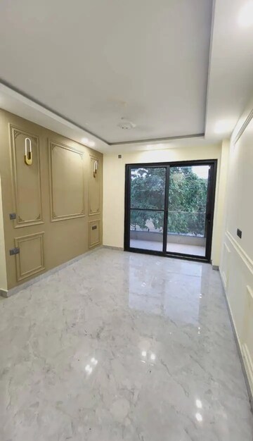 Room in 2 BHK Apartment at Vatika Xpressions, Sector 88b – for Rent