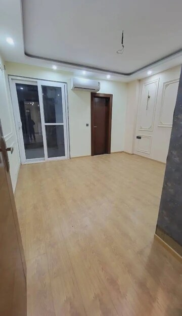 Room in 2 BHK Apartment at Vatika Xpressions, Sector 88b – for Rent