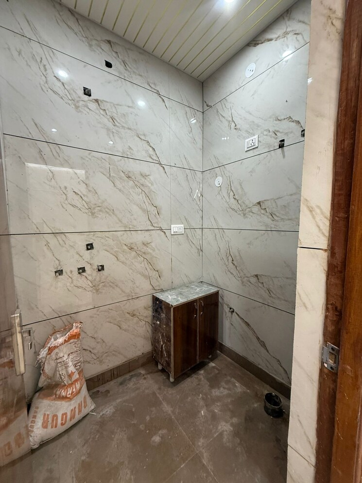 Bathroom, vaishali sector 3 2 Bedroom 1050 Sq.Ft. Builder Floor In Vaishali Sector 3 Ghaziabad 8751290