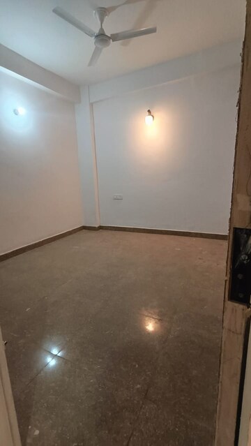 Room in 3 BHK Apartment at Manimajra – for Rent