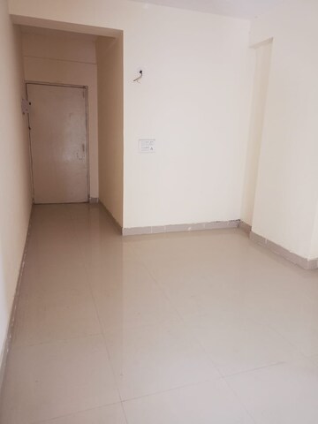 Room in 2 BHK Apartment at Adore Happy Homes Grand, Sector 85 – for Sale