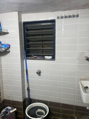 Bathroom in 1 BHK Apartment at Vashi Sector 17 – for Sale