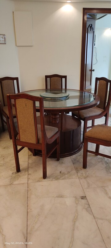 Living Room in 3 BHK Apartment at Khar West – for Rent