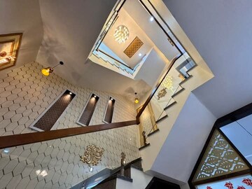 Furnished Amenities in 4 BHK Villa at Vaishali Nagar – for Sale
