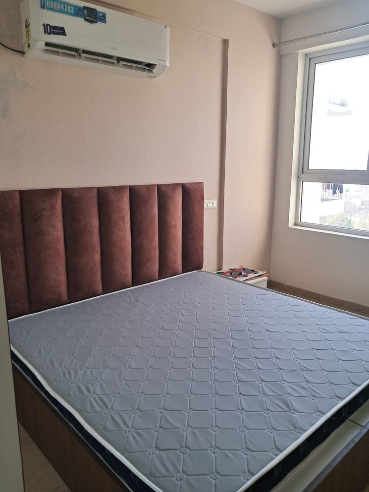 Room, patiala road 2 Bedroom 1140 Sq.Ft. Apartment In Patiala Road Zirakpur 8751604