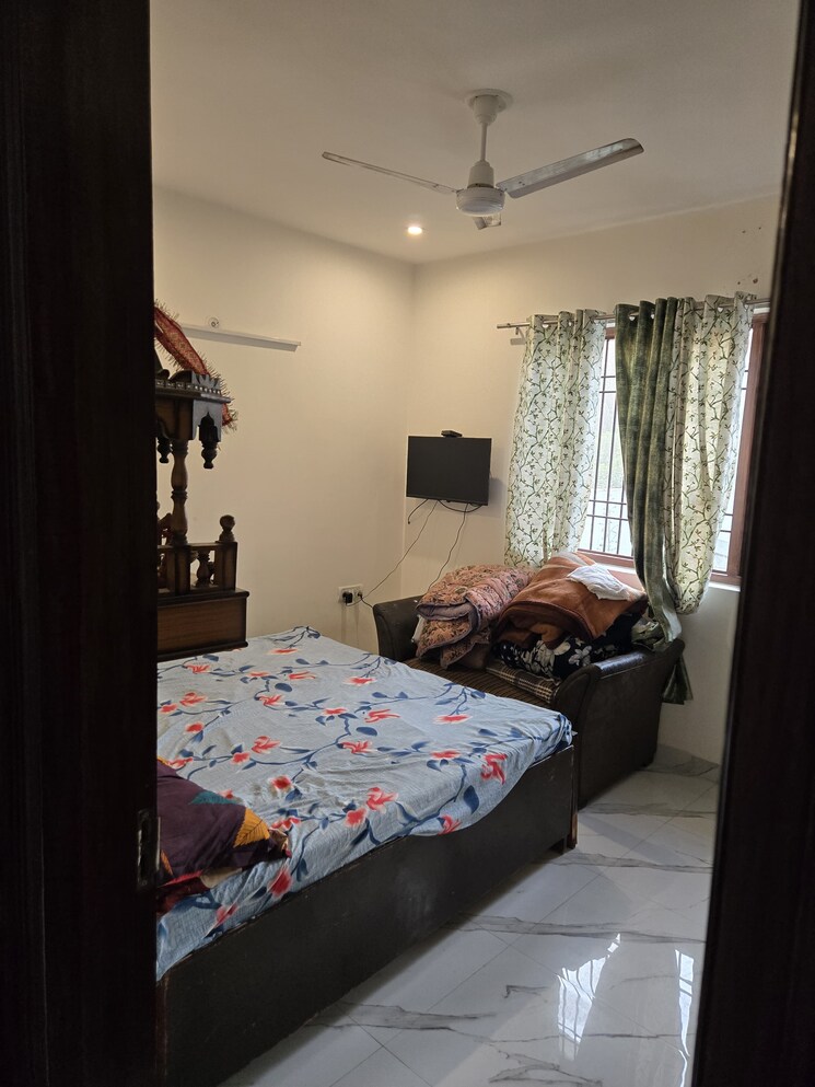 Bedroom, jaypee-greens-kosmos 2 Bedroom 850 Sq.Ft. Apartment In Sector 134 Noida 8751635