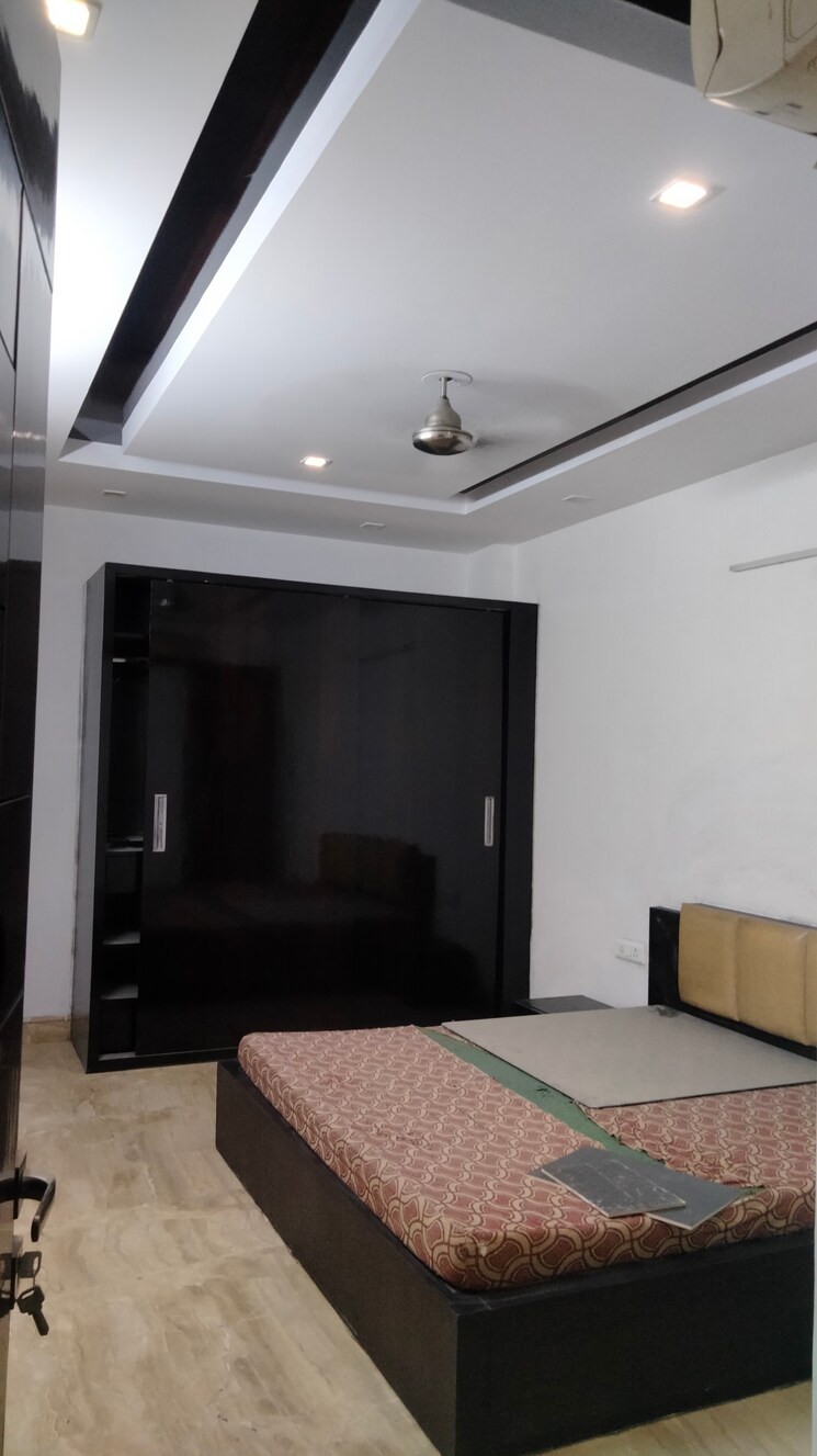 Room, anand nagar 3 Bedroom 1800 Sq.Ft. Builder Floor In Anand Nagar Mumbai 8751625