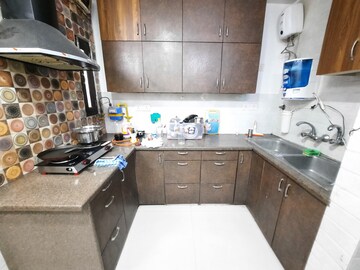 Kitchen in 1.5 BHK Builder Floor at Malviya Nagar – for Rent