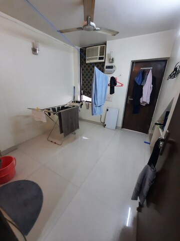 Master Bedroom in 1.5 BHK Builder Floor at Malviya Nagar – for Rent