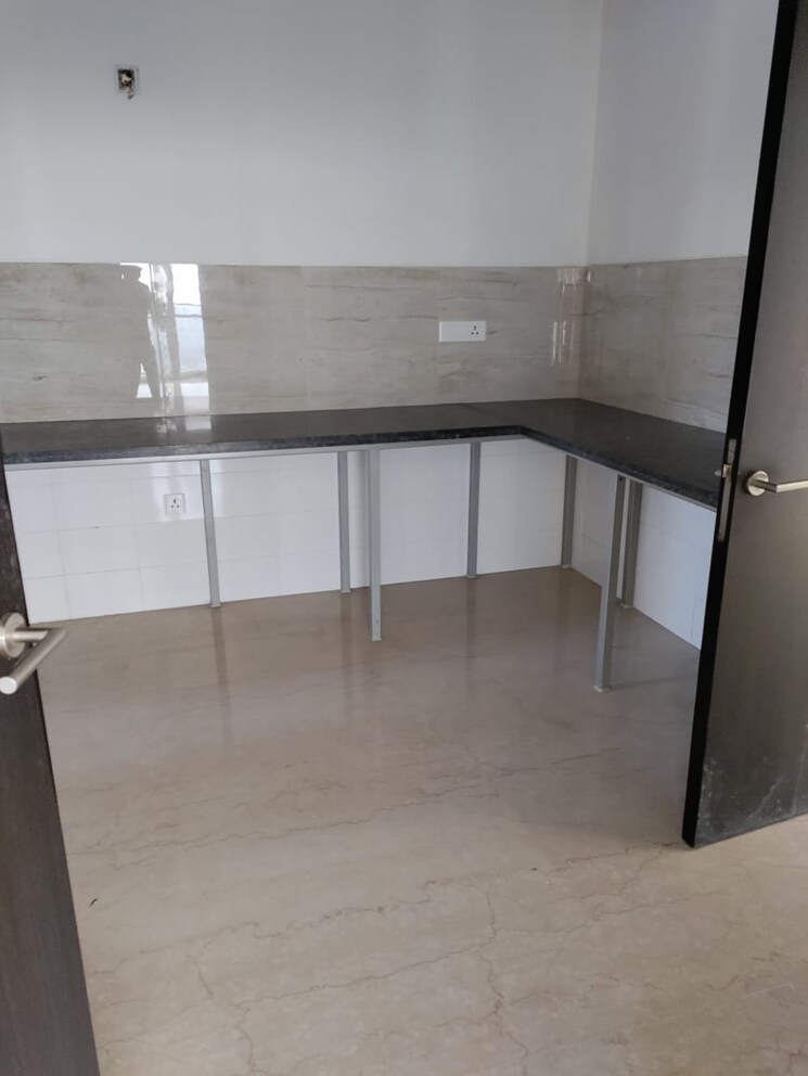 Kitchen, oberoi-realty-esquire 3 Bedroom 1912 Sq.Ft. Apartment In Goregaon East Mumbai 8751851